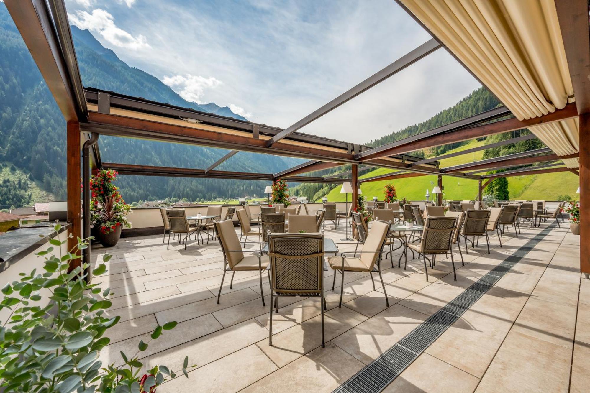 Wellness & Relax Hotel Milderer Hof Neustift im Stubaital Eksteriør billede