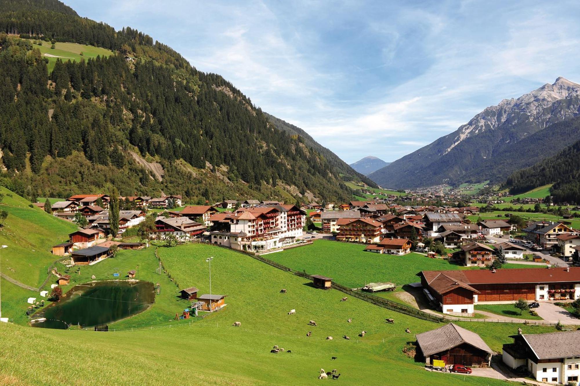 Wellness & Relax Hotel Milderer Hof Neustift im Stubaital Eksteriør billede