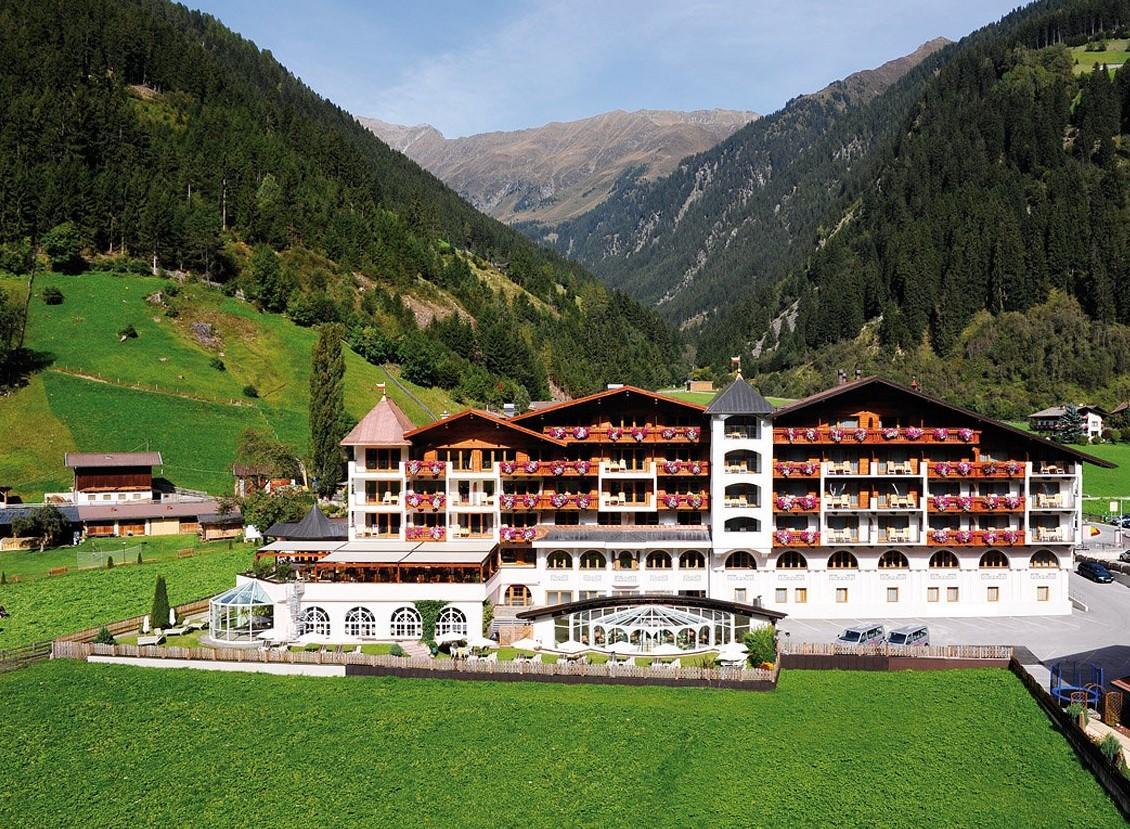Wellness & Relax Hotel Milderer Hof Neustift im Stubaital Eksteriør billede